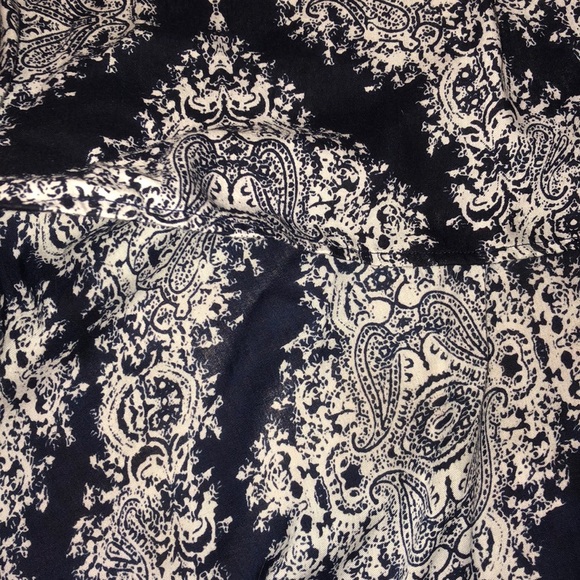 Blue and white patterned dress size extra small - Picture 3 of 8